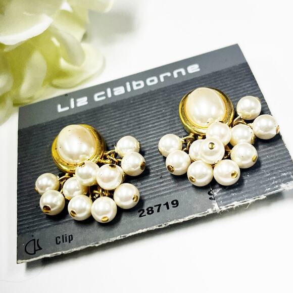 Liz Claiborne Vintage 80's Faux Pearl Clip Earrings New Old Stock - Picture 3 of 5